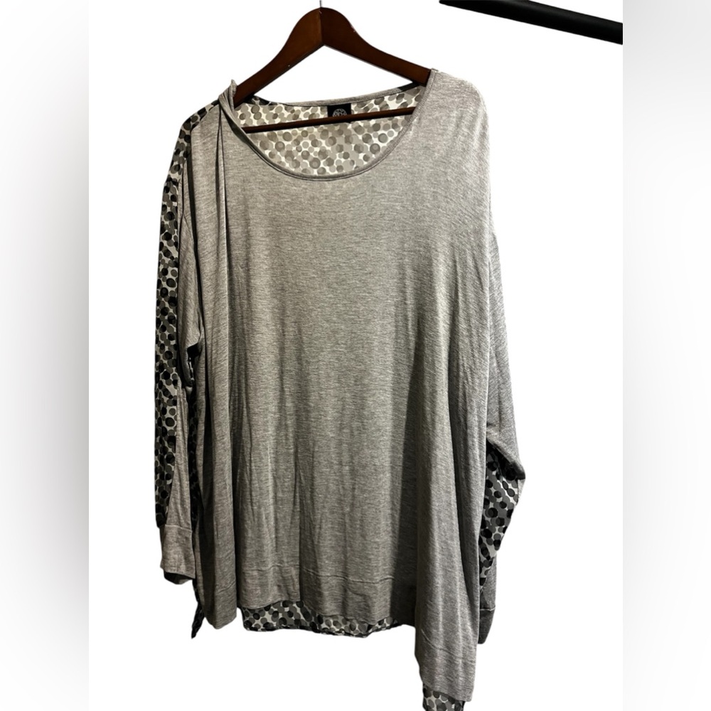 Bobeau women’s grey long sleeve t-shirt with sheer back/ size 2X
